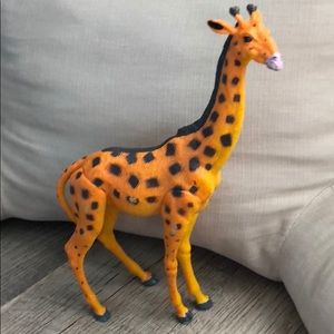 Toy giraffe for kids